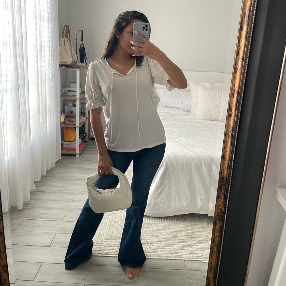 CeCe WhitePuff Sleeve Blouse